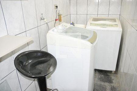 Casa à venda com 287m², 1 quarto e 1 vagaÁrea de Serviço