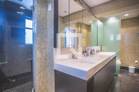 Apartamento à venda com 150m², 2 quartos e 2 vagas Apartamento à venda com 150m², 2 quartos e 2 vagasBanheiro Suíte