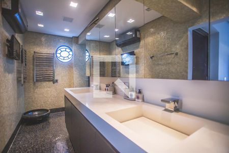 Apartamento à venda com 150m², 2 quartos e 2 vagas Apartamento à venda com 150m², 2 quartos e 2 vagasBanheiro Suíte