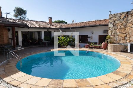 Casa à venda com 700m², 8 quartos e 5 vagasPiscina