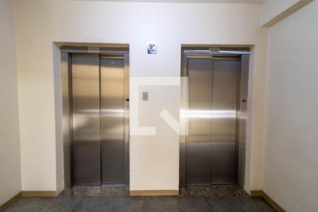 Apartamento à venda com 55m², 2 quartos e 1 vagaElevador