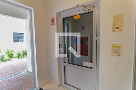 Apartamento para alugar com 29m², 1 quarto e sem vaga Apartamento para alugar com 29m², 1 quarto e sem vagaÁrea Comum - Elevador para Cadeirante