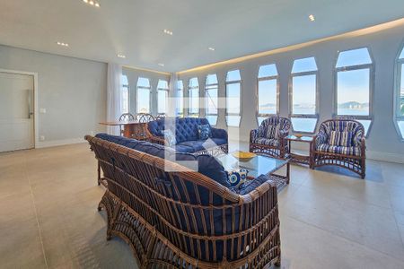 Sala de apartamento para alugar com 3 quartos, 152m² em Península, Guarujá
