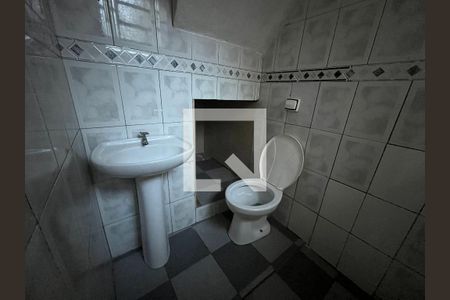 Casa para alugar com 50m², 1 quarto e sem vaga Casa para alugar com 50m², 1 quarto e sem vagaBanheiro