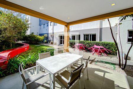 Apartamento para alugar com 52m², 2 quartos e 1 vagaÁrea comum - Churrasqueira