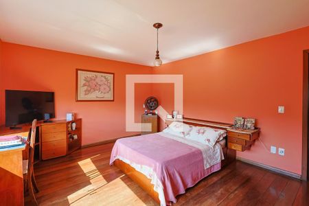 Casa à venda com 398m², 4 quartos e 3 vagas Casa à venda com 398m², 4 quartos e 3 vagasQuarto 2