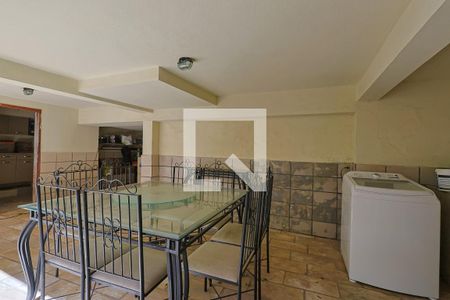 Casa à venda com 398m², 4 quartos e 3 vagas Casa à venda com 398m², 4 quartos e 3 vagasChurrasqueira