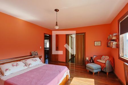 Casa à venda com 398m², 4 quartos e 3 vagas Casa à venda com 398m², 4 quartos e 3 vagasQuarto 2