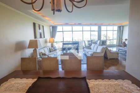 Apartamento à venda com 319m², 3 quartos e 1 vagaSala de jantar