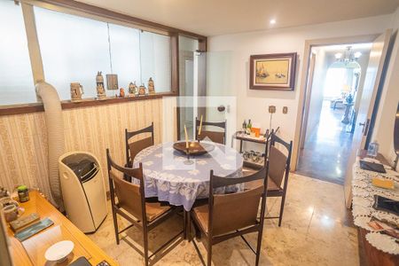 Apartamento à venda com 319m², 3 quartos e 1 vagaSala de jantar 2