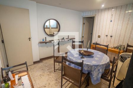 Apartamento à venda com 319m², 3 quartos e 1 vagaSala de jantar 2