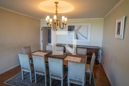 Apartamento à venda com 319m², 3 quartos e 1 vagaSala de jantar