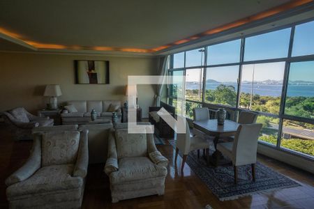 Apartamento à venda com 319m², 3 quartos e 1 vagaSala