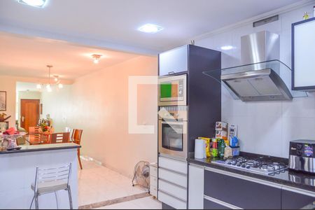 Casa à venda com 335m², 3 quartos e 4 vagasCozinha