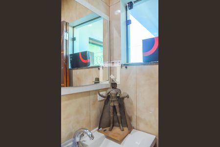 Casa à venda com 335m², 3 quartos e 4 vagasBanheiro da Suíte 3