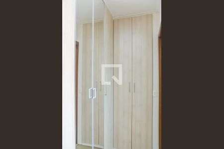 Casa à venda com 335m², 3 quartos e 4 vagasCloset da suíte