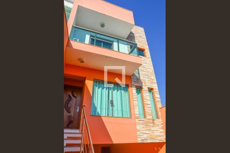 Casa à venda com 335m², 3 quartos e 4 vagasFachada