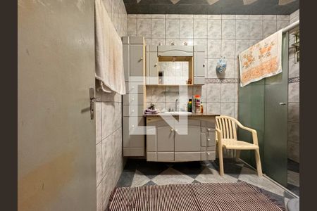 Casa à venda com 160m², 3 quartos e 3 vagasBanheiro da Suíte