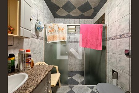 Casa à venda com 160m², 3 quartos e 3 vagasBanheiro da Suíte