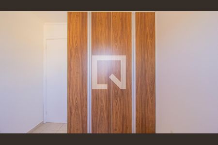 Apartamento à venda com 73m², 2 quartos e 1 vagaQuarto - Armários