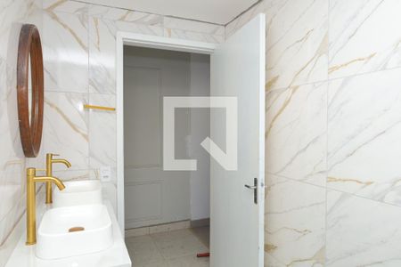 Apartamento para alugar com 54m², 2 quartos e sem vagaBanheiro