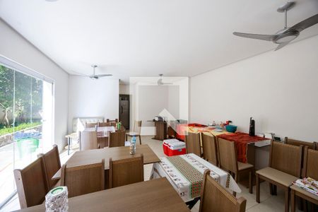 Apartamento para alugar com 69m², 2 quartos e 1 vagaÁrea comum