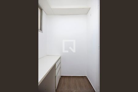 Apartamento para alugar com 69m², 2 quartos e 1 vagaÁrea de Serviço - Quarto