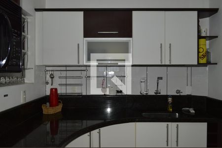 Apartamento à venda com 90m², 2 quartos e 1 vagaCozinha