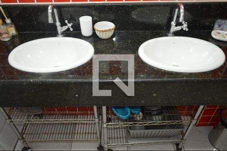 Apartamento à venda com 90m², 2 quartos e 1 vagaBanheiro da Suíte