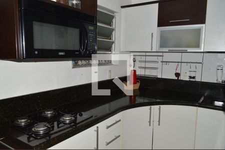 Apartamento à venda com 90m², 2 quartos e 1 vagaCozinha