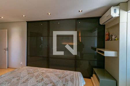 Apartamento à venda com 180m², 4 quartos e 4 vagas Apartamento à venda com 180m², 4 quartos e 4 vagasQuarto 1