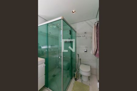 Apartamento à venda com 180m², 4 quartos e 4 vagas Apartamento à venda com 180m², 4 quartos e 4 vagasBanheiro