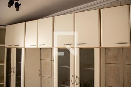 Casa para alugar com 300m², 3 quartos e 5 vagas Casa para alugar com 300m², 3 quartos e 5 vagasCozinha - Armários