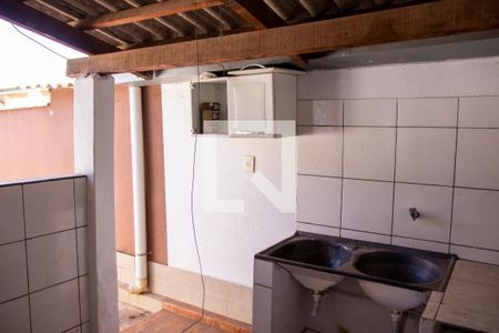 Casa para alugar com 300m², 3 quartos e 5 vagas Casa para alugar com 300m², 3 quartos e 5 vagasCozinha e Área de Serviço - Casa 2