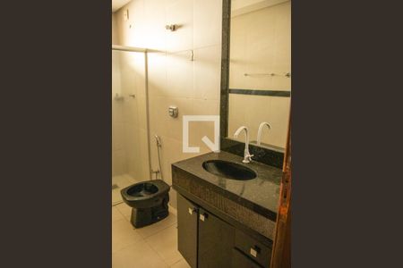 Casa para alugar com 300m², 3 quartos e 5 vagas Casa para alugar com 300m², 3 quartos e 5 vagasBanheiro 1