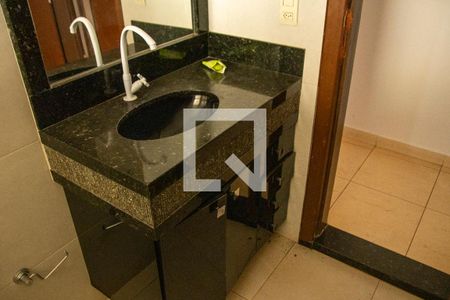 Casa para alugar com 300m², 3 quartos e 5 vagas Casa para alugar com 300m², 3 quartos e 5 vagasBanheiro 1