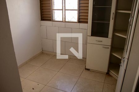 Casa para alugar com 300m², 3 quartos e 5 vagas Casa para alugar com 300m², 3 quartos e 5 vagasCozinha - Armários