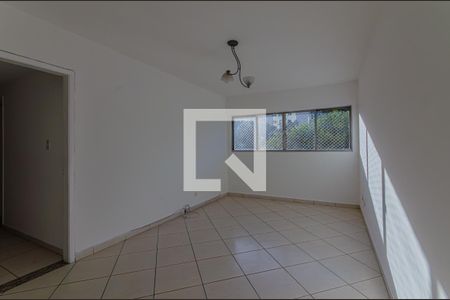 Apartamento para alugar com 30m², 3 quartos e 1 vagaSala