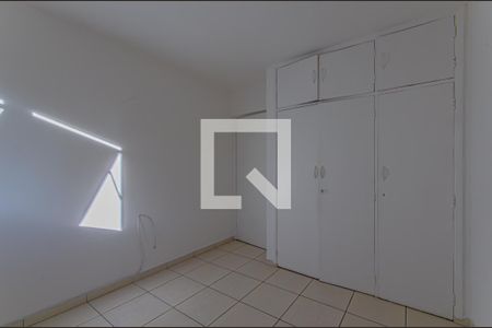Apartamento para alugar com 30m², 3 quartos e 1 vagaQuarto 2