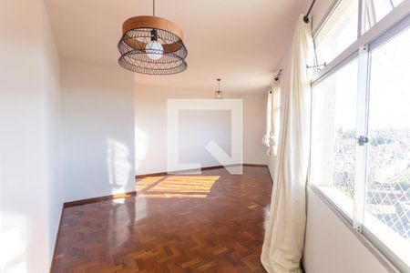 Apartamento para alugar com 116m², 3 quartos e 1 vaga Apartamento para alugar com 116m², 3 quartos e 1 vagaSala