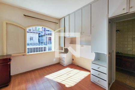 Casa à venda com 190m², 4 quartos e 2 vagasSuíte 2