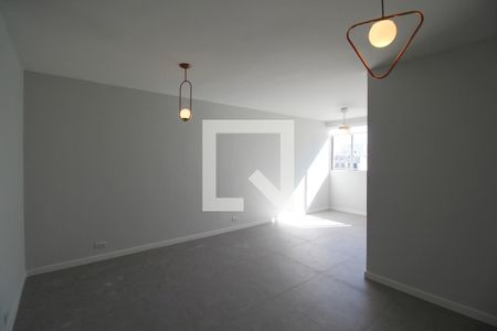 Sala de apartamento para alugar com 2 quartos, 77m² em Indianópolis, São Paulo
