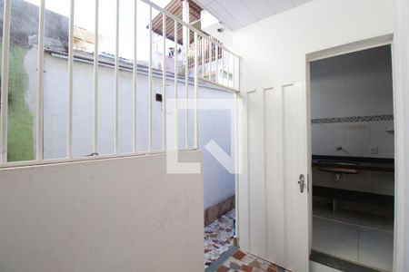 Casa para alugar com 60m², 1 quarto e sem vagaÁrea de Serviço