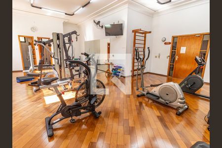 Apartamento à venda com 147m², 3 quartos e 2 vagas Apartamento à venda com 147m², 3 quartos e 2 vagasÁrea comum - Academia