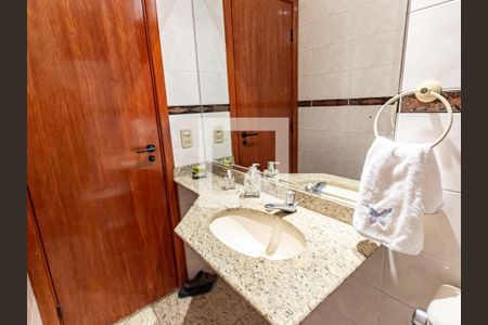 Apartamento à venda com 147m², 3 quartos e 2 vagas Apartamento à venda com 147m², 3 quartos e 2 vagasLavabo