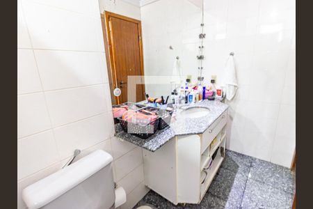 Apartamento à venda com 147m², 3 quartos e 2 vagas Apartamento à venda com 147m², 3 quartos e 2 vagasBanheiro da Suíte 2
