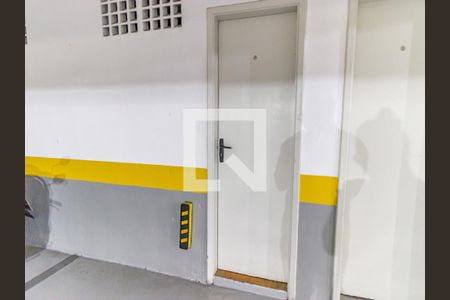 Apartamento à venda com 147m², 3 quartos e 2 vagas Apartamento à venda com 147m², 3 quartos e 2 vagasÁrea comum - Depósito