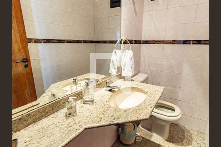 Apartamento à venda com 147m², 3 quartos e 2 vagas Apartamento à venda com 147m², 3 quartos e 2 vagasLavabo