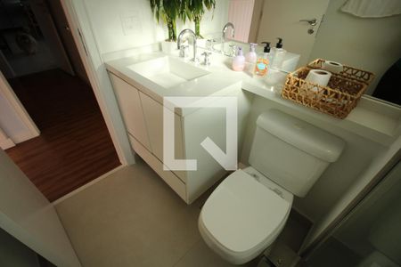 Apartamento à venda com 160m², 2 quartos e 3 vagasBanheiro suíte 2