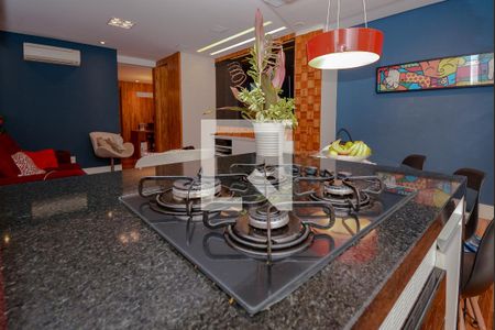 Apartamento à venda com 96m², 2 quartos e 2 vagasCozinha